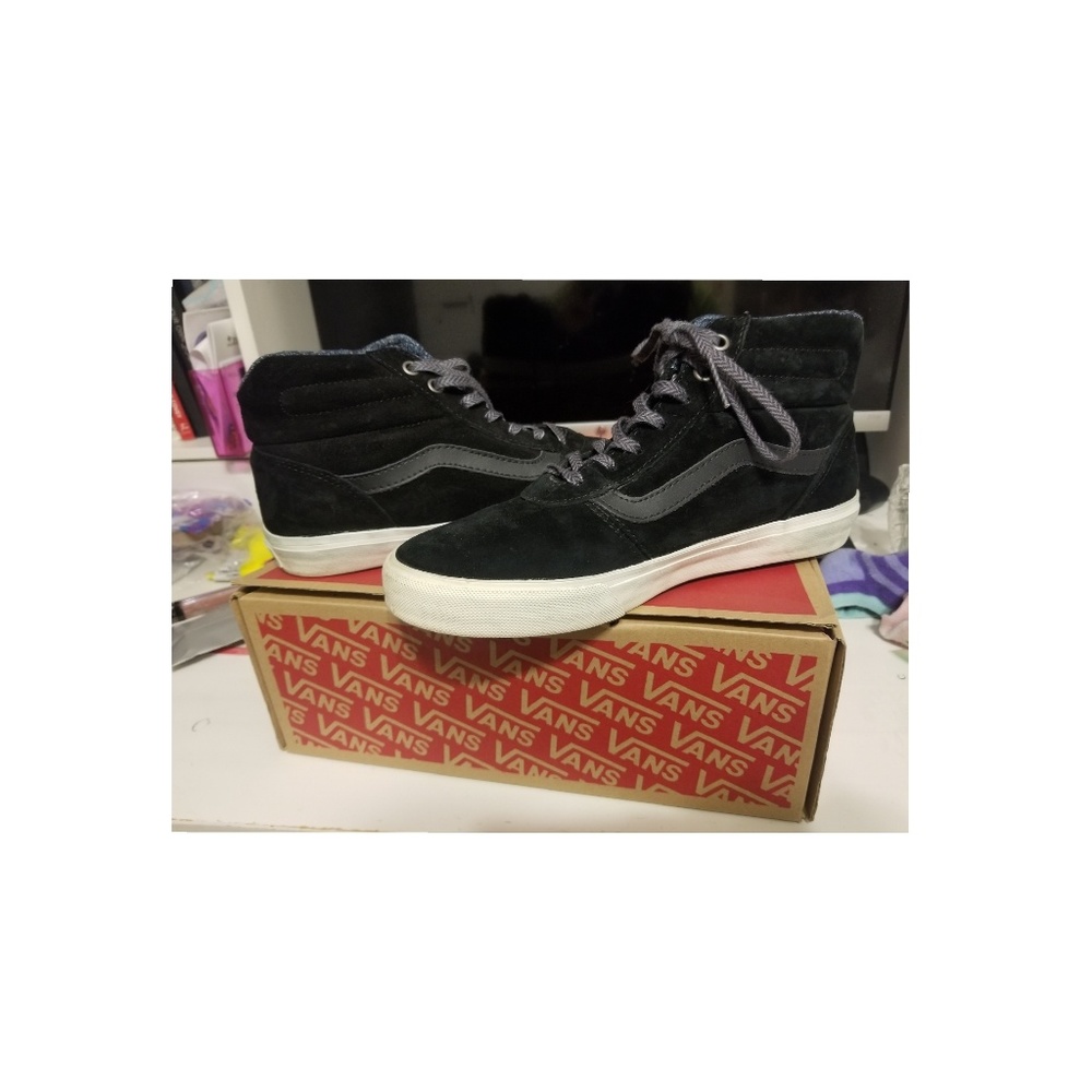 Black high top vans